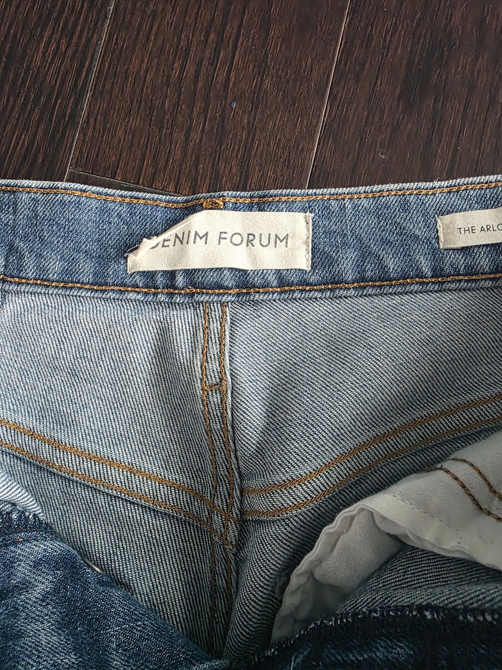 Denim Forum Arlo High Rise Cropped Jeans - Light Blue - Picture 5 of 9
